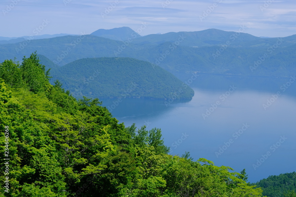 blue mountain and lake