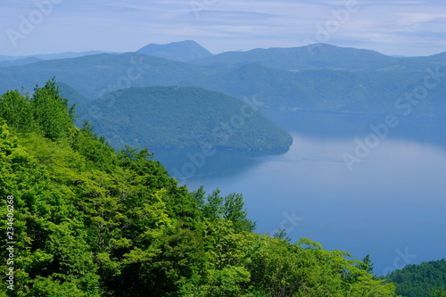 blue mountain and lake