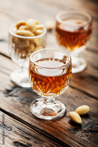 Bild auf Leinwand italian liqueur «Amaretto»