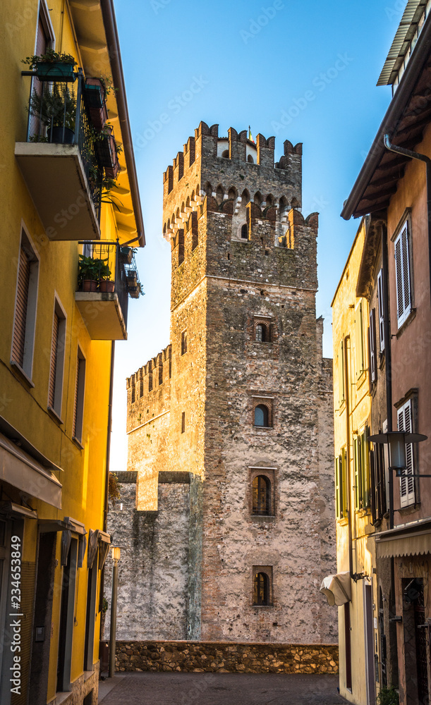Fototapeta premium castello scaligero - sirmione