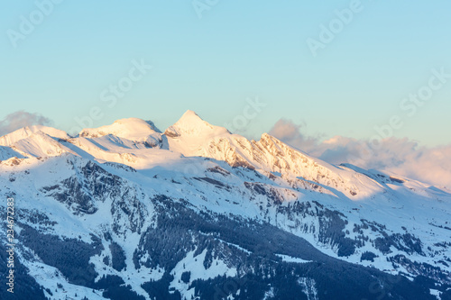 Blick auf die verschneiten Berge - Berner Oberlands  Schweiz