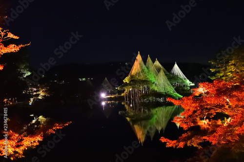 紅葉の兼六園