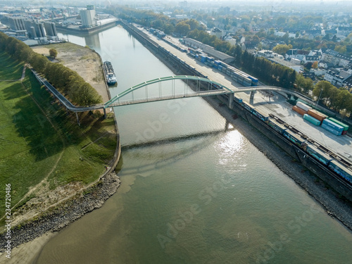 die brücke am niehler hafen photo