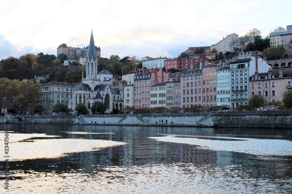 Obraz premium LYON - QUAIS DE SAONE