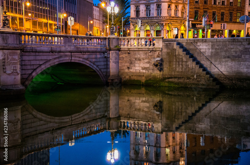 Canvas Print Liffey's Reflections