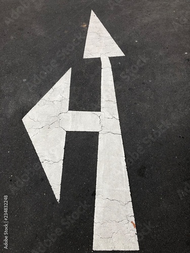 arrows streetsign © chris noelle