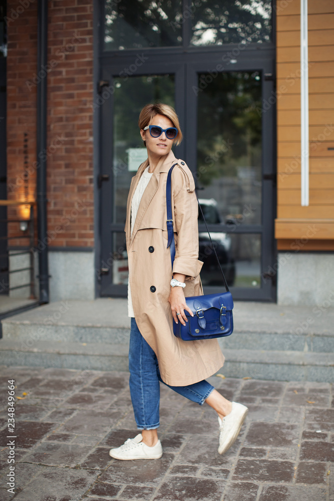Outdoors Female Model In Stylish, Beige Trench Coats Outfit