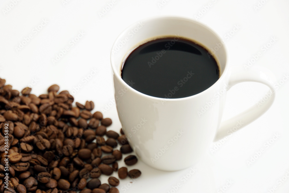 コーヒーと豆 コーヒーと豆