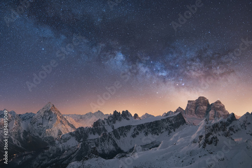 La galassia sulle Dolomiti