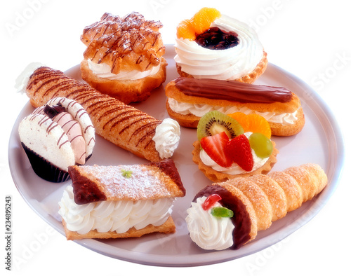CREAM CAKES