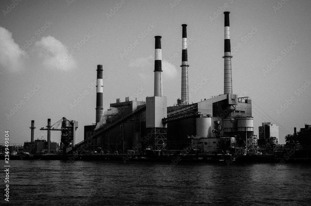Obraz premium Roosevelt Power Plant