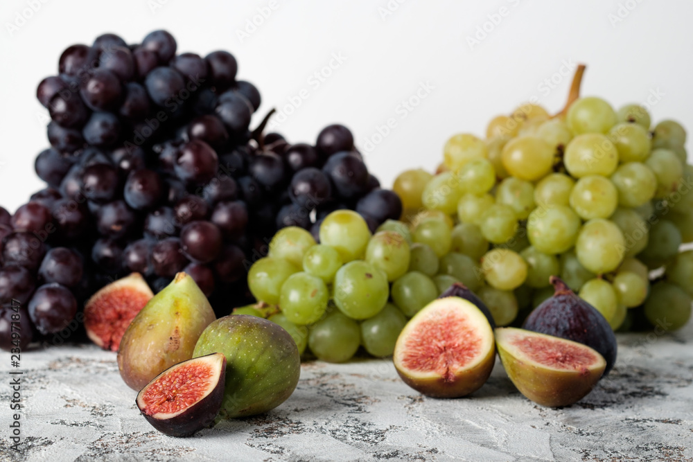 Grapes and figs Grapes and figs