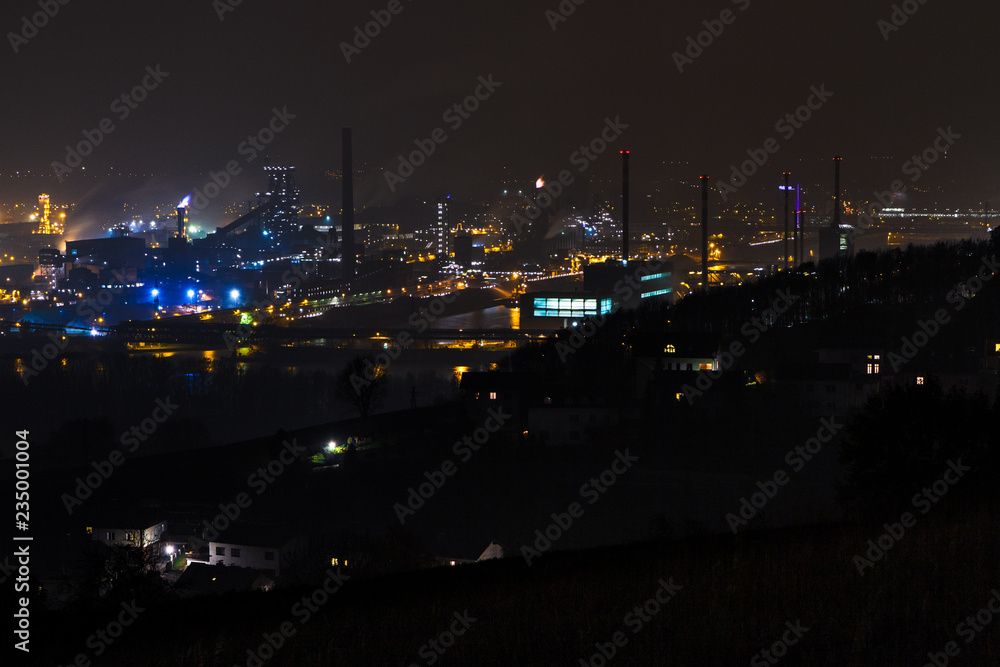 Industrie in der Nacht