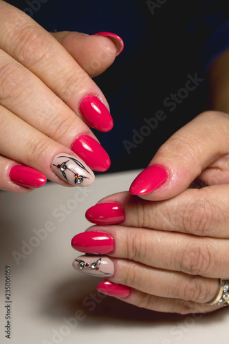 beautiful manicure design
