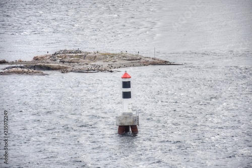 Norwegen, Oslo, Autofähre, Leuchtturm, Schiff, Insel, Oslofjord, Insel, Turm, Fahne, wehen, Norwegen, Schweden, Dänemark, Fahrwasser, Wasserstraße, Metropolregion, Akerhus, photo