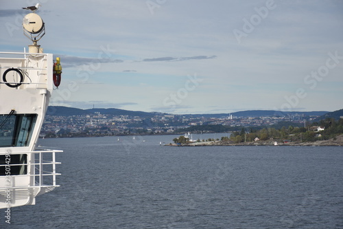 Norwegen, Oslo, Autofähre, Leuchtturm, Schiff, Insel, Oslofjord, Insel, Turm, Fahne, wehen, Norwegen, Schweden, Dänemark, Fahrwasser, Wasserstraße, Metropolregion, Akerhus, photo