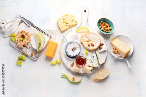 Φωτογραφία Assorted cheeses