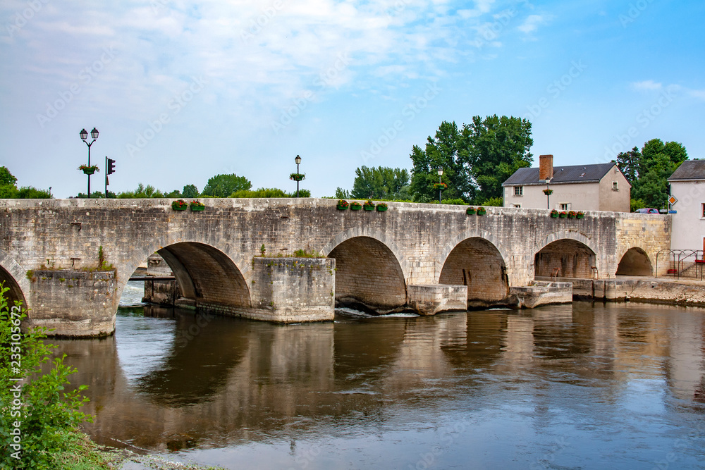 Saint-Aignan. Le pont sur le Cher. Loir-et-Cher. Centre-Val de Loire
