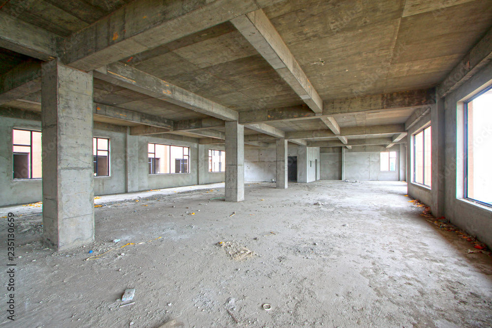 unfinished concrete cast-in-situ hall