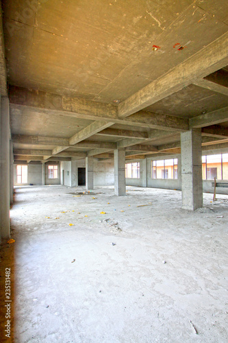 unfinished concrete cast-in-situ hall