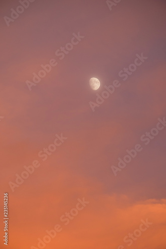 The sky can come as a surprise always and never repeats himself