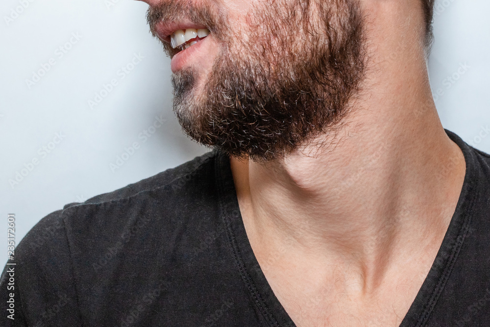 Obraz premium chin of a young guy with a beard