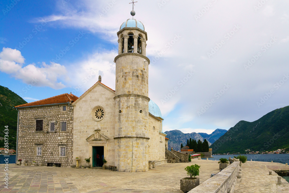 Fototapeta premium Our Lady of the Rocks church