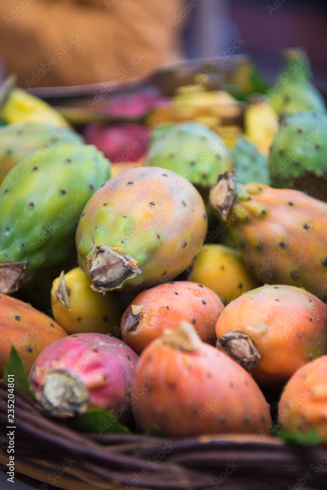 Sicilian prickly pears in the basket