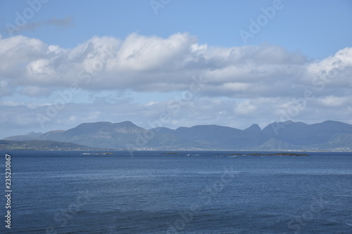 Norwegen, Lofoten, Vesterålen, Svolvær, Myrland, Hadsel, E10, E10, Europastraße, Straße, Austvågøya, Insel, Sender, Grundnetzsender, TV-Sender, Hadseløya photo