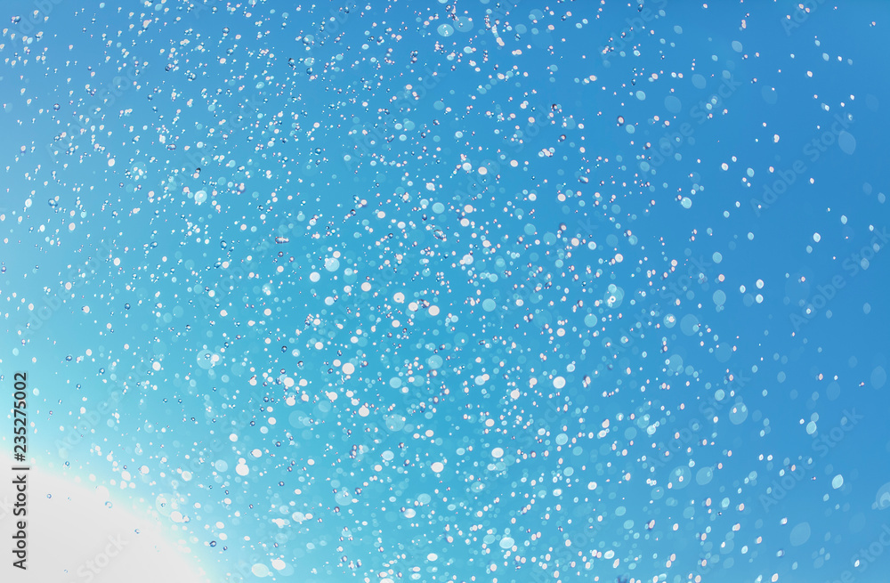 Obraz premium Winter landscape with falling snow. Winter christmas sky with falling snow