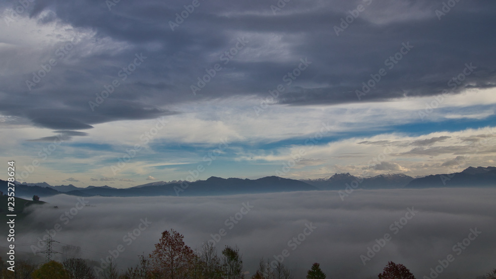 Berge - über den Wolken