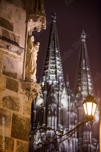 Fototapeta Naklejka Na Ścianę i Meble -  Altstadt, Köln, Kölner Dom bei Nacht