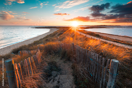 coucher de soleil bretagne locmariaquer