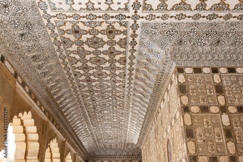 Sheesh mahal