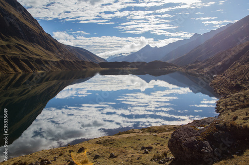 Lake Carhuacocha photo