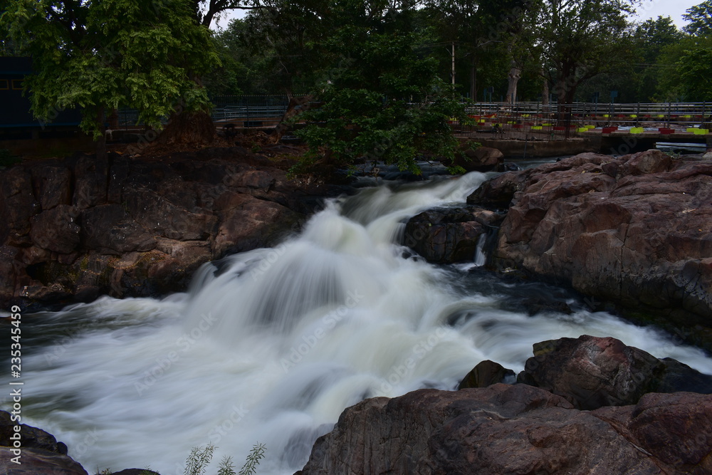 Fototapeta premium Mountain portion in Hogenakkal Falls