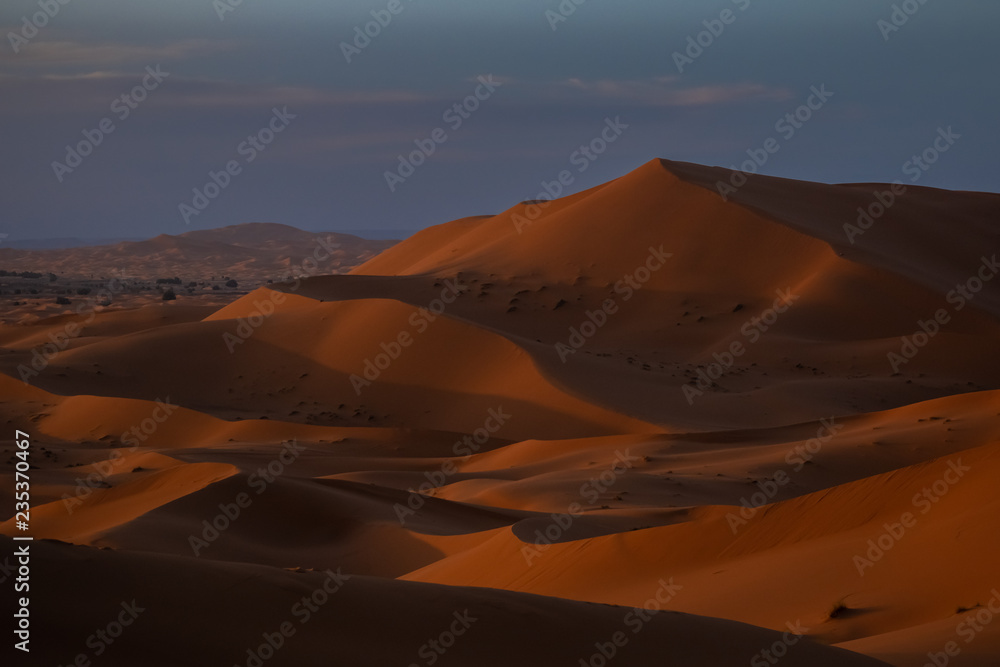 Paisaje de dunas desierto de Merzouga marruecos