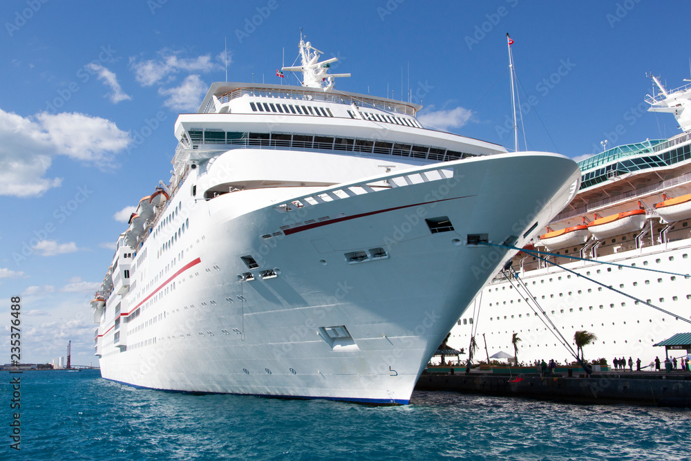 Cruise Ships In Nassau