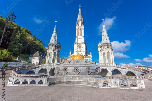 Basilique de Lourdes  photo