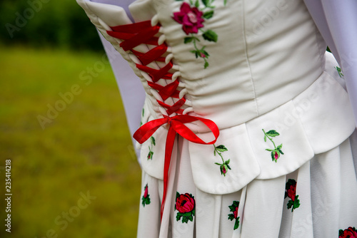 close up on the traditions of highlander clothing, female version