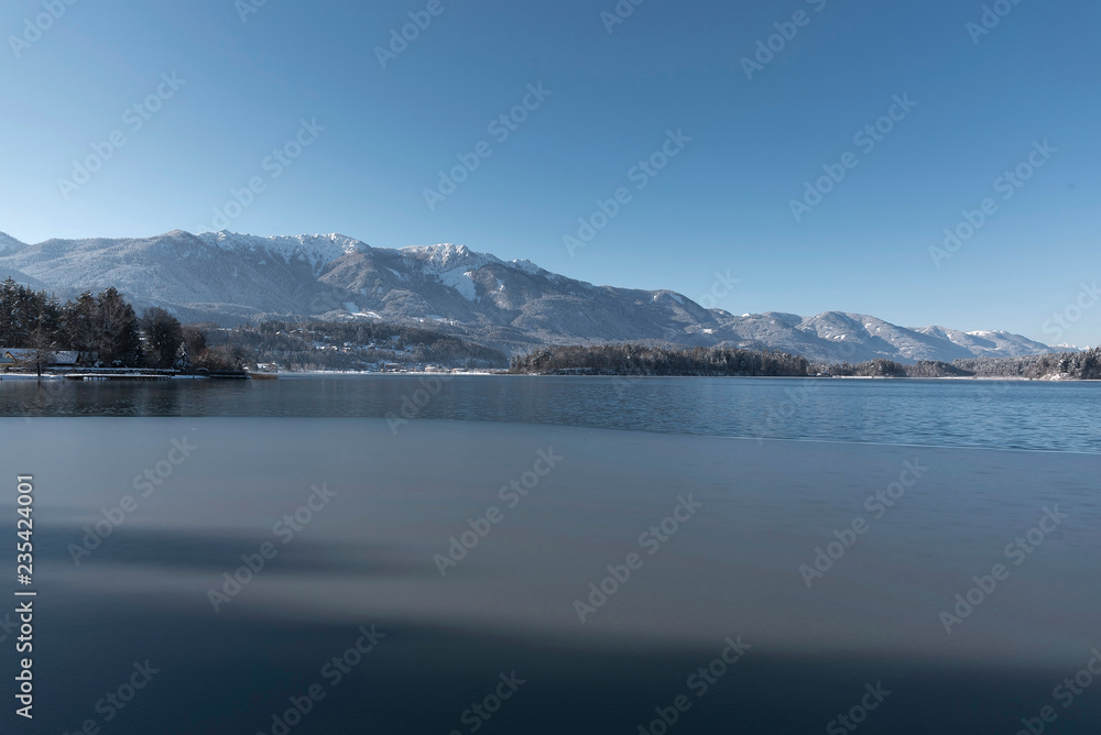 Wintermorgen am Faaker See Wintermorgen am Faaker See