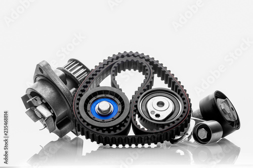 Obraz na plátně kit of timing belt with rollers on a white background