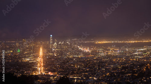 Panoramic view of downtown San Francisco, seen from Twin Peaks.