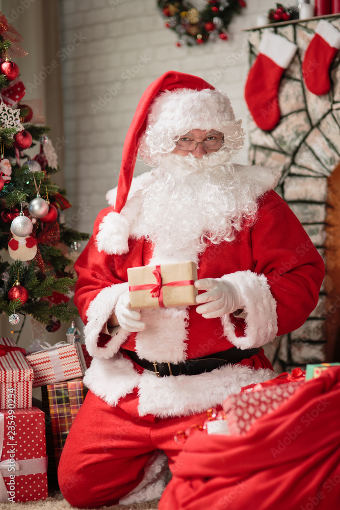 Fototapeta premium Santa Claus Christmas Eve