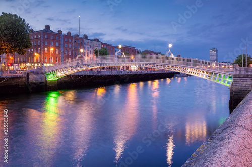 Ha'penny Halfpenny Bridge in Dublin