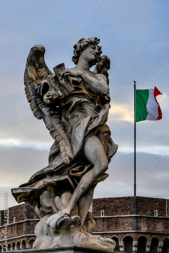 Obraz premium angel statue in Rome