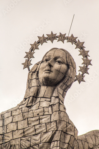 Front view of the public sculpture 