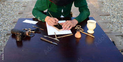 Photos medieval scribe detail