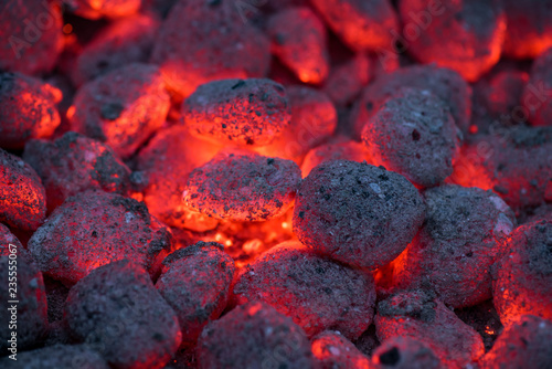 Tableau sur toile Coals smolder and glow