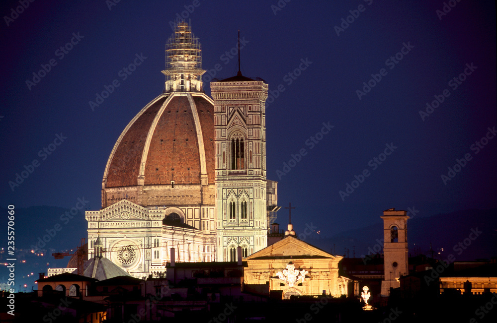 Fototapeta premium Florence Duomo and City Buildings, Florence, Italy